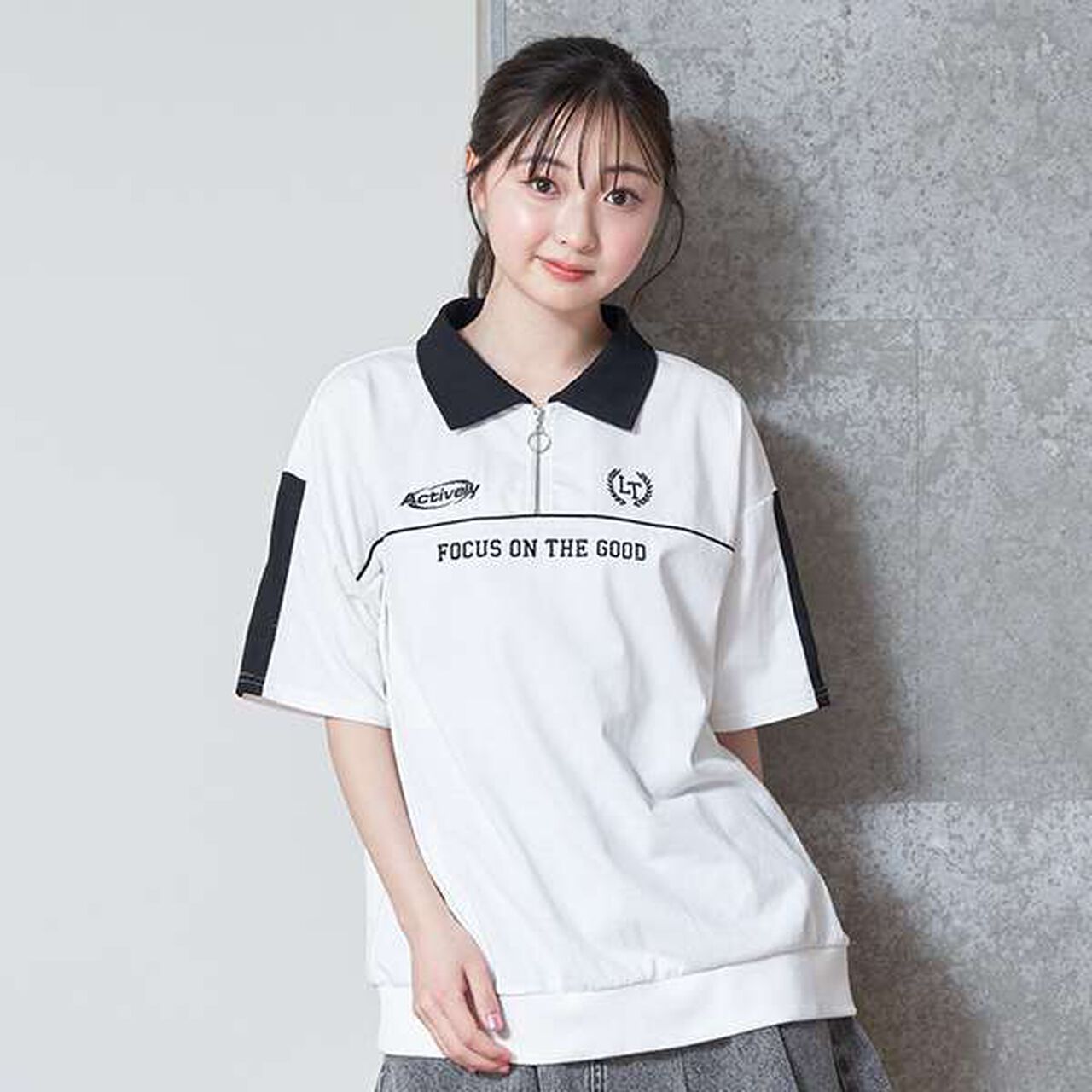 LTXC - Half-Zip Loose Half T-Shirt,Black, large image number 5