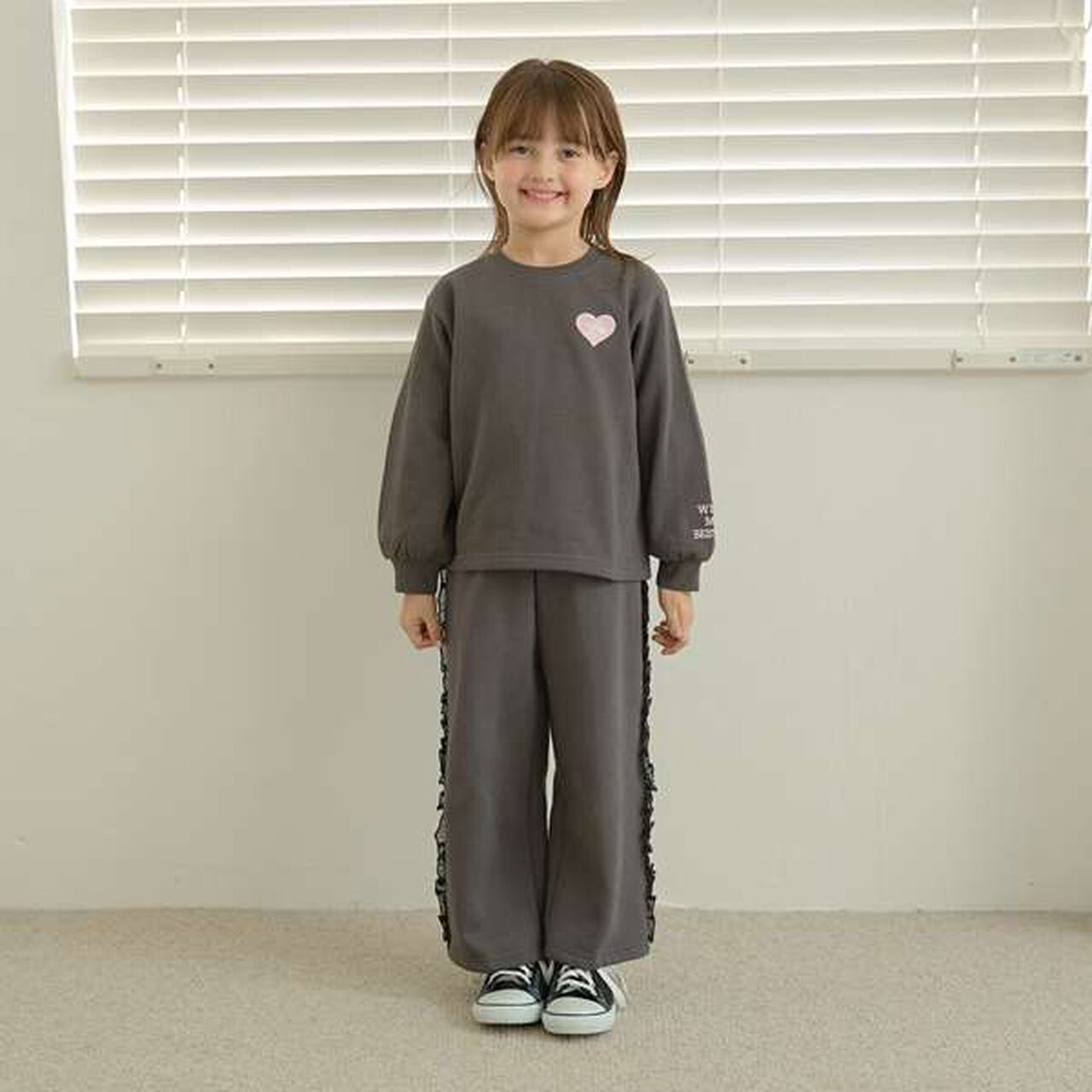 Pilling-Resistant Side Frill Wide Sweatpants,Moderate pink, large image number 4
