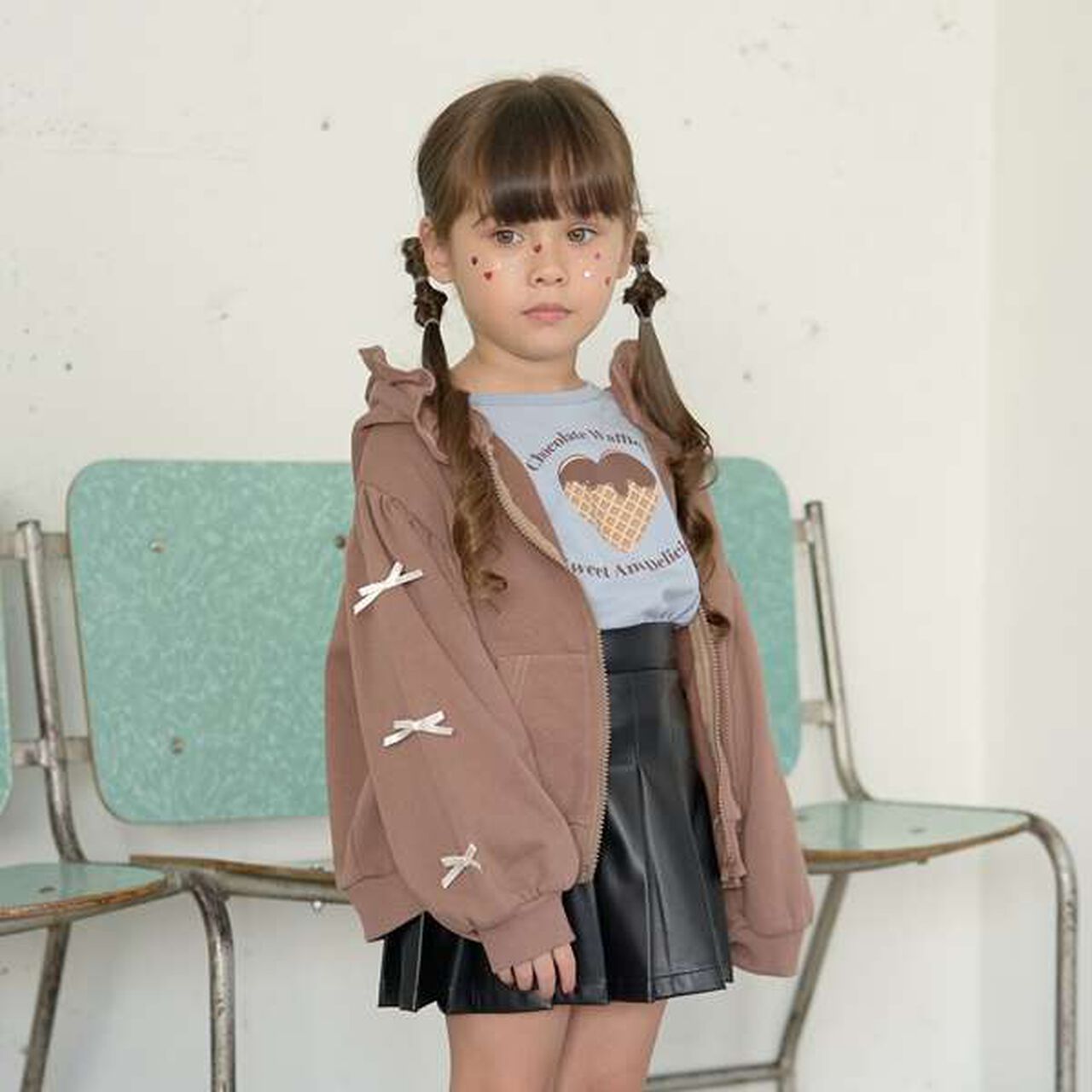 Pilling-Resistant Ribbon Frill Zip Hoodie,Mocha brown, large image number 0